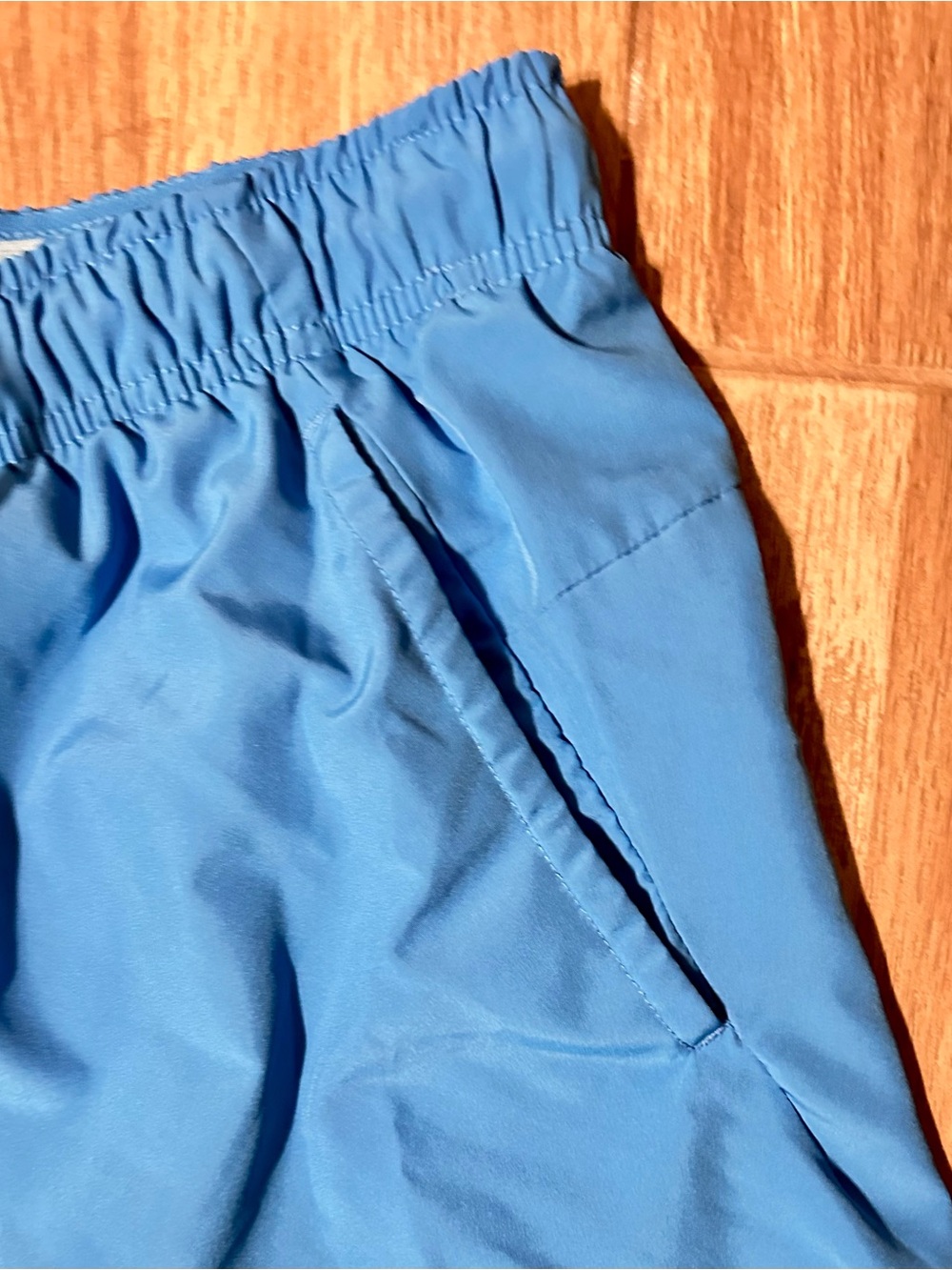 Nike Men’s Medium 2 tone Blue Dri Fit shorts w pockets - Picture 3 of 6